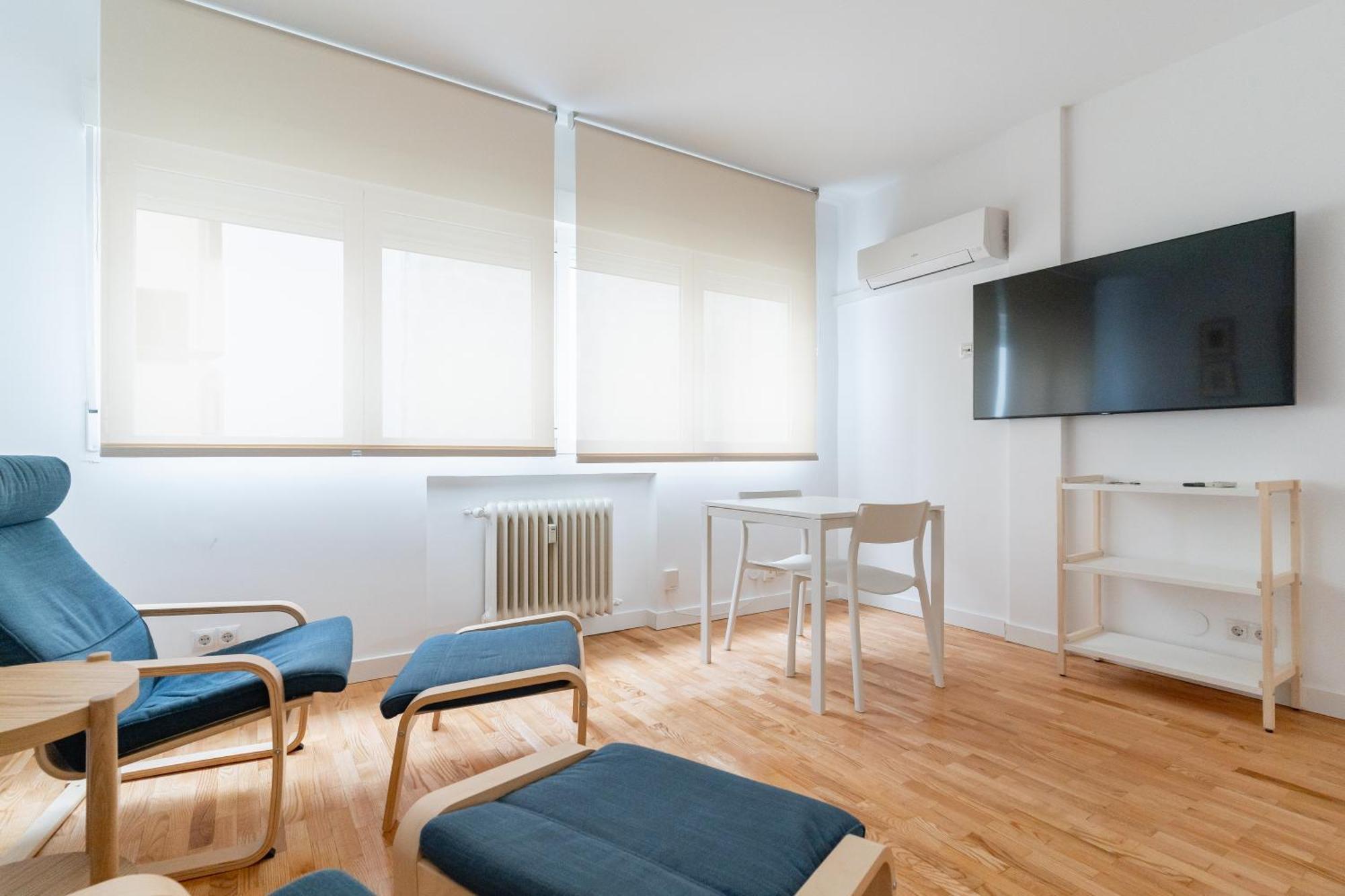 Cozy And Bright-1Bedroom 1Bathroom-Las Letras Madrid Exteriör bild